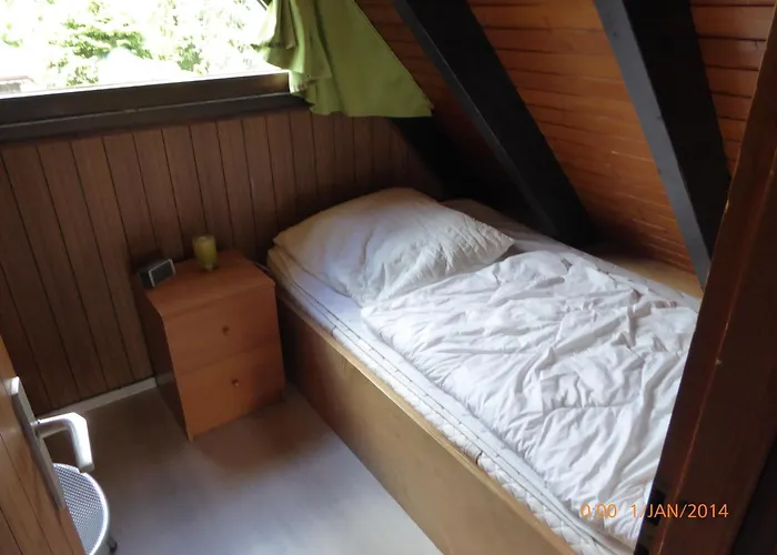 بيت للعطل Eifelwaldhaeuschen Grosstyp Mit Wintergarten Und Waschkeller Haustiere Ok *