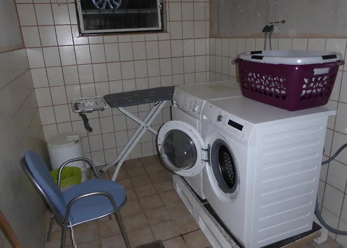 بيت للعطل Eifelwaldhaeuschen Grosstyp Mit Wintergarten Und Waschkeller Haustiere Ok *